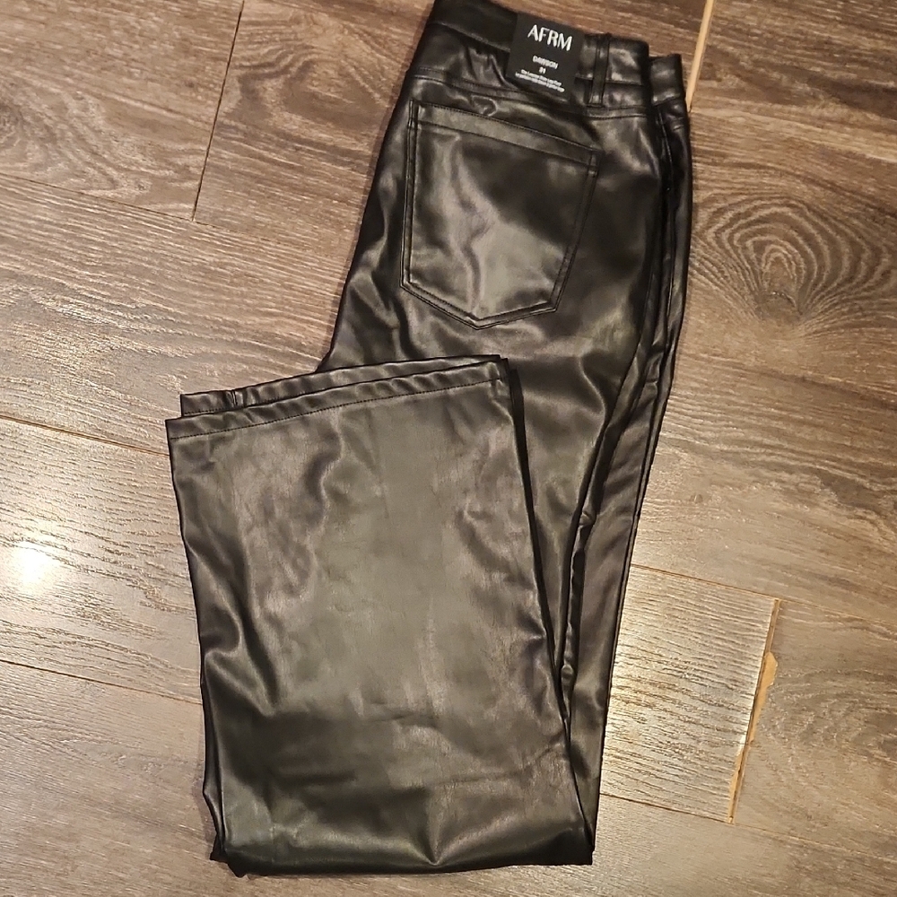 ❤️ NWT! AFRM × REVOLVE DAWSON LOW RISE WIDE LEG VEGAN LEATHER PANTS, 12 (31) - Picture 13 of 13